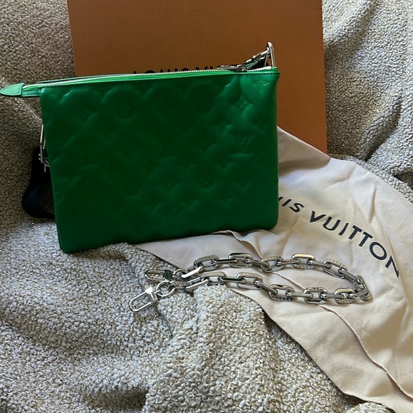 Louis Vuitton Coussin PM - Picture 1 of 15